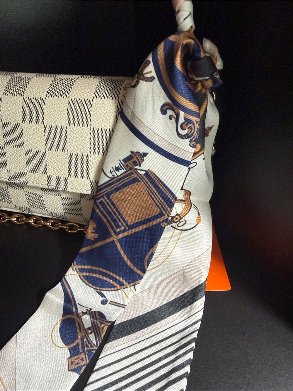 Silk Scarf Twilly in Navy & Cream